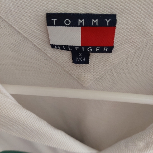 VERY NICE TOMMY HILFIGER SHIRT - Picture 2 of 3